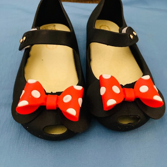 Toddler, Black Mary Jane Style shoes, with red/white bows. - Picture 2 of 4